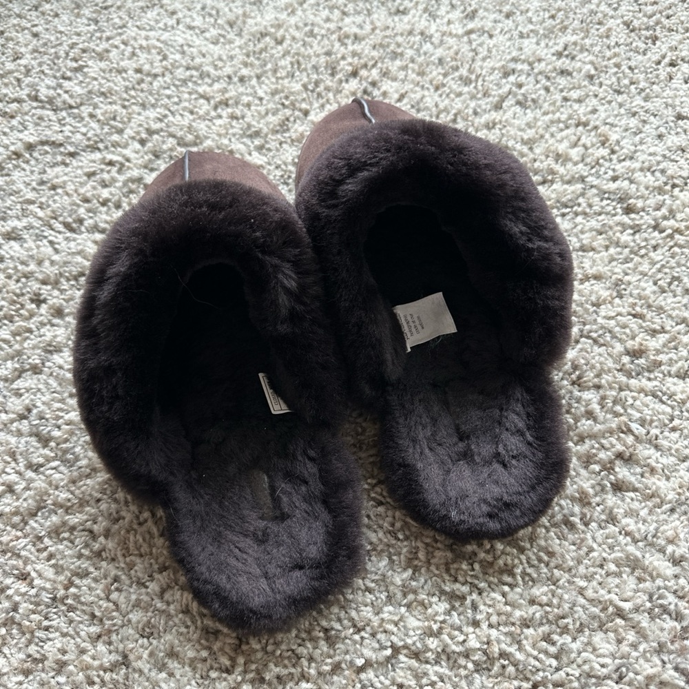Australia Luxe Collective Dark Shearling Slippers - Picture 4 of 5